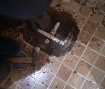 密云卫生间漏水维修公司为您分享下卫生间渗水如何处理及注意事项